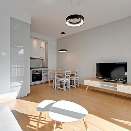Holiday Apartment Near The Sea - Free Private Parking Gdańsk Buitenkant foto