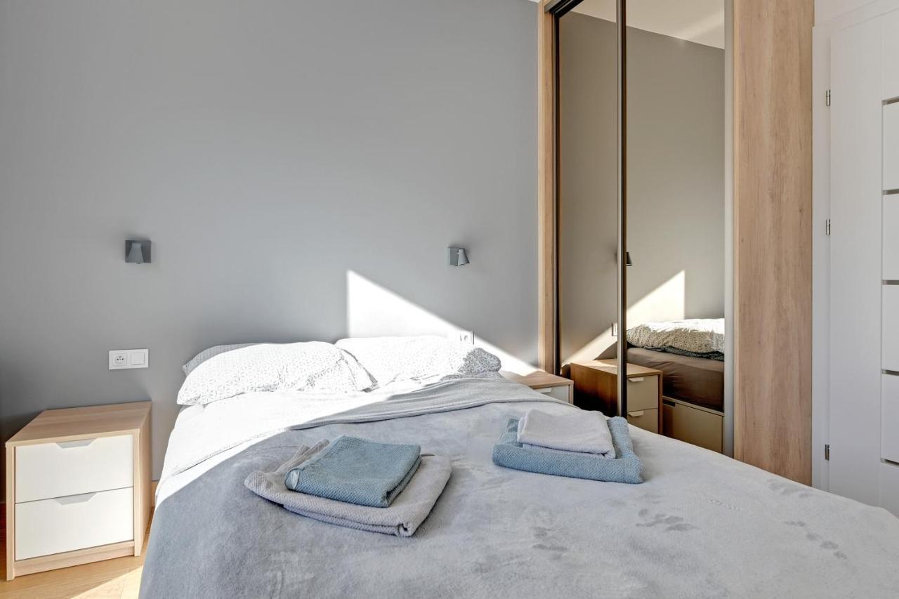 Holiday Apartment Near The Sea - Free Private Parking Gdańsk Buitenkant foto